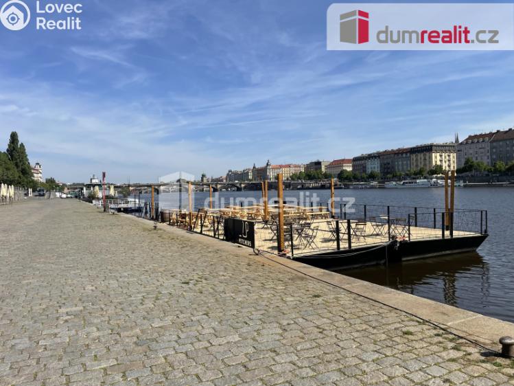 Rent apartment 1+KK Praha 5, Na Valentince č. 14