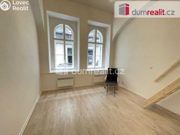 Pronájem bytu 1+KK Praha 5, Na Valentince č. 6