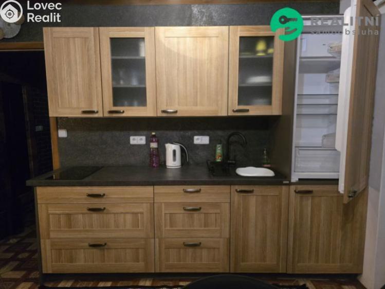 Продаж хатини Vinařice, Vinařice č. 5