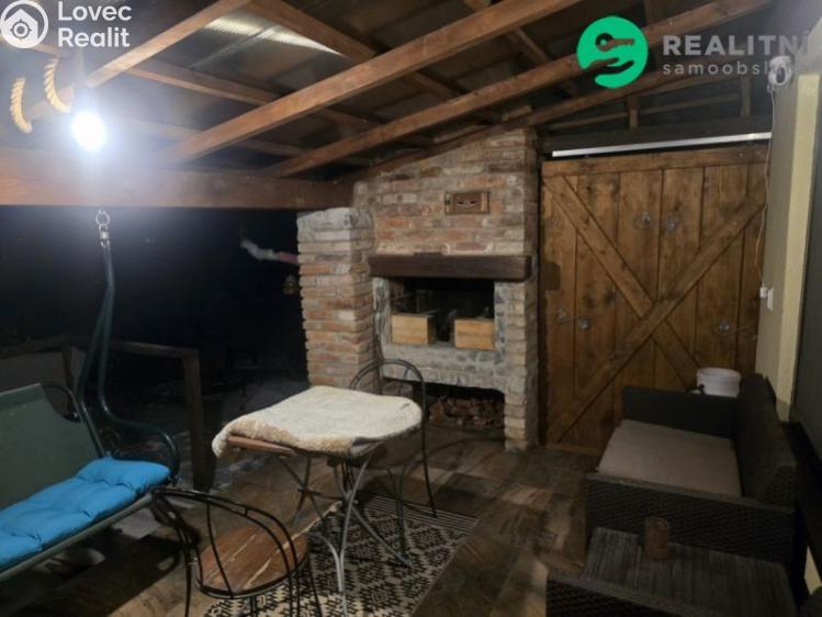 Продаж хатини Vinařice, Vinařice č. 13