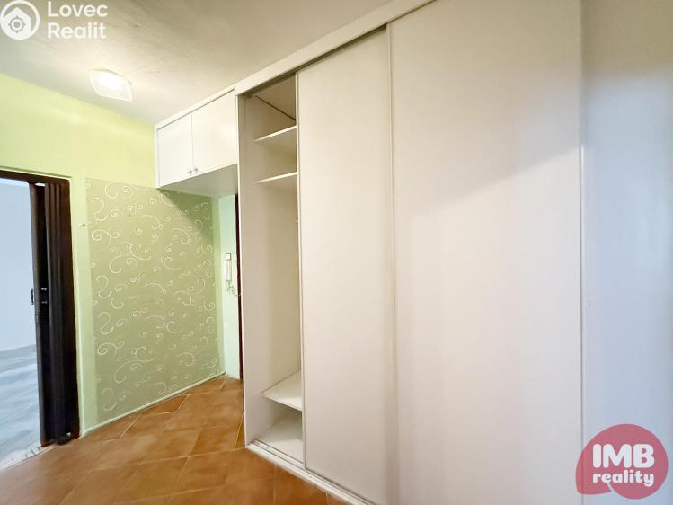 Prodej bytu 2+1 Nová Role, 1. máje 192/5 č. 13