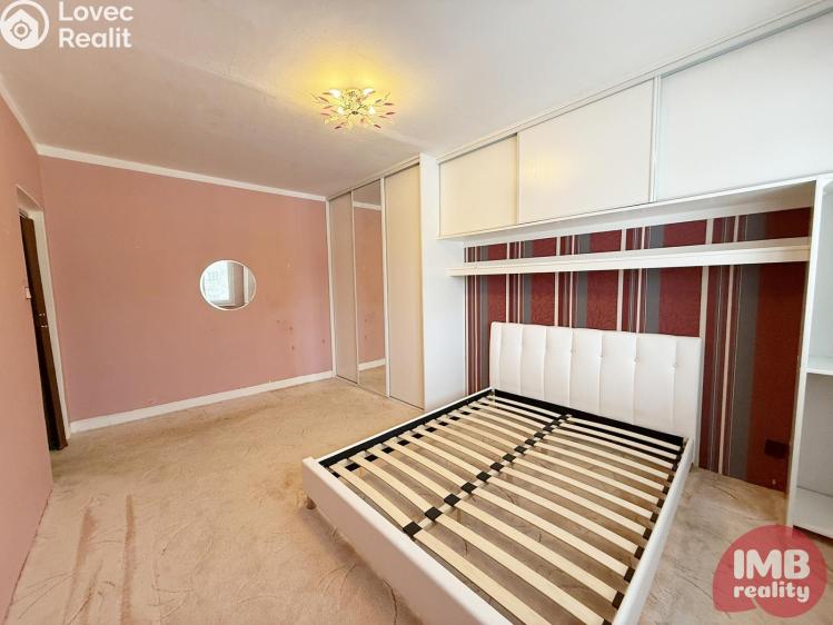 Продажа квартиры 2+1 Nová Role, 1. máje 192/5 č. 10