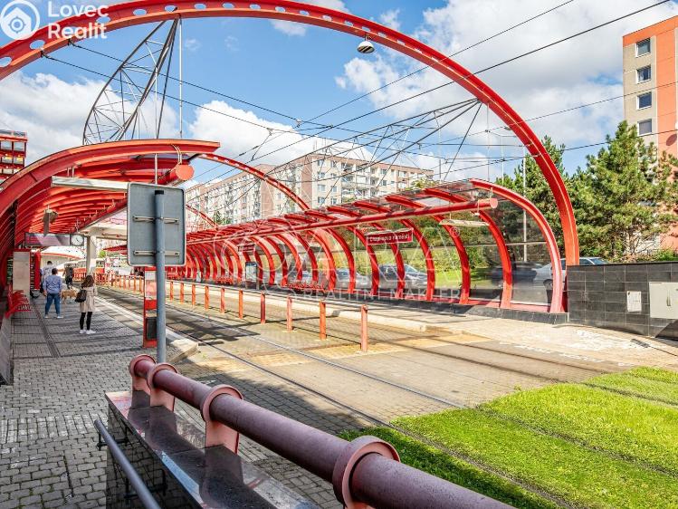 Sale atypical apartment Praha č. 18