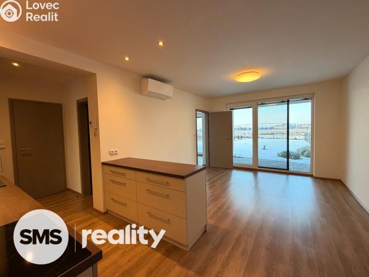 Pronájem bytu 3+KK Hradec Králové, Věkošská 590/23 č. 8