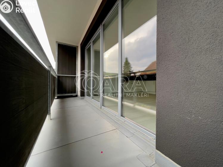 Pronájem bytu 2+KK Česká č. 11