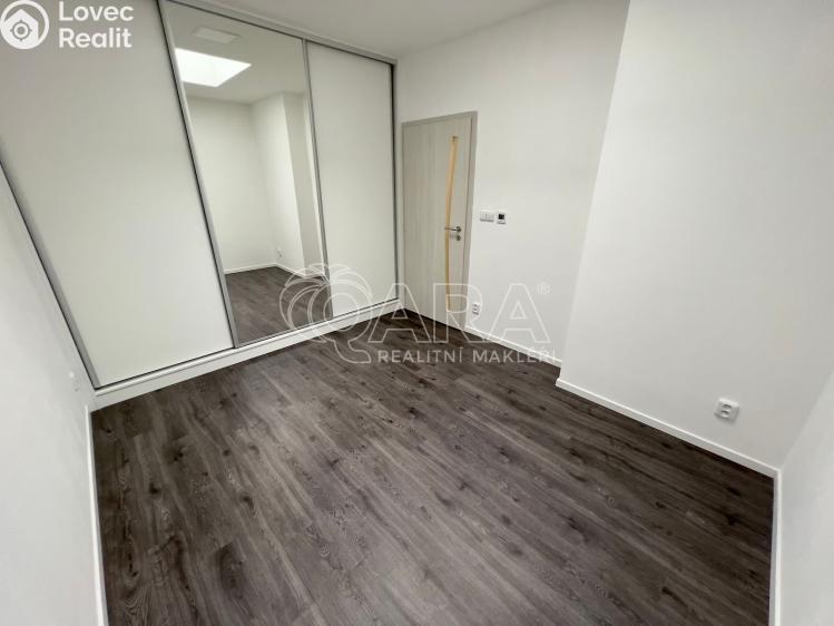 Pronájem bytu 2+KK Česká č. 14