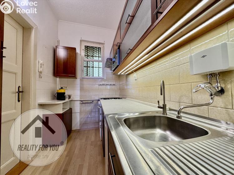 Prodej bytu 3+KK Praha, Heydukova č. 10