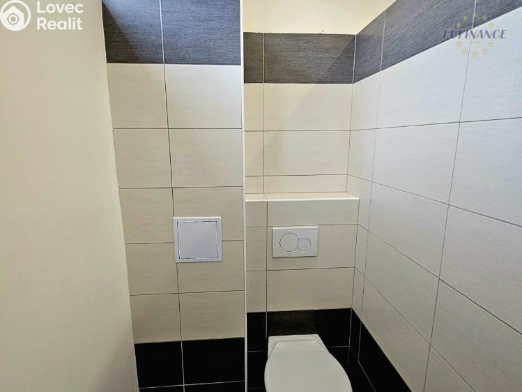 Rent office space Kralupy nad Vltavou, Nerudova 1094 č. 9