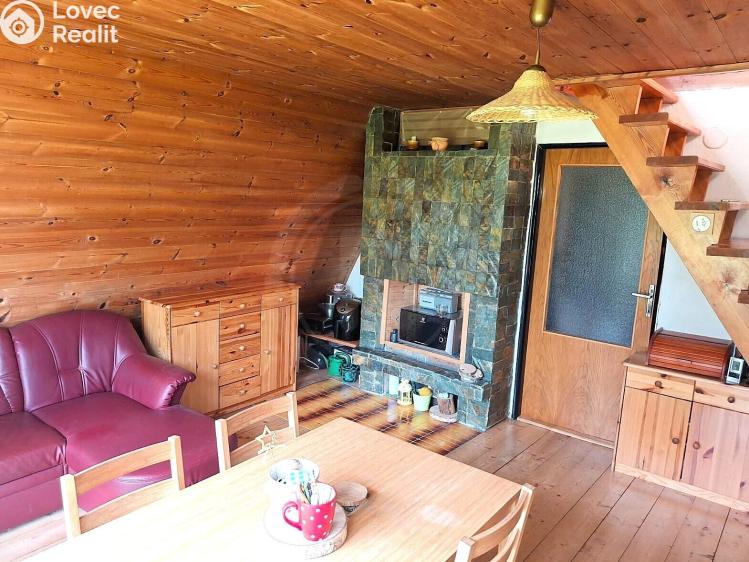 Sale hut Horní Planá č. 8