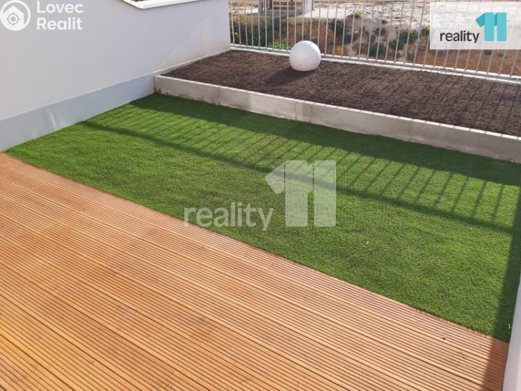 Pronájem bytu 1+KK Jesenice, Cedrová č. 3