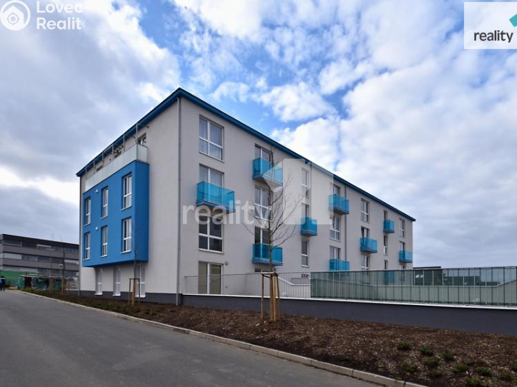 Pronájem bytu 1+KK Jesenice, Cedrová č. 8