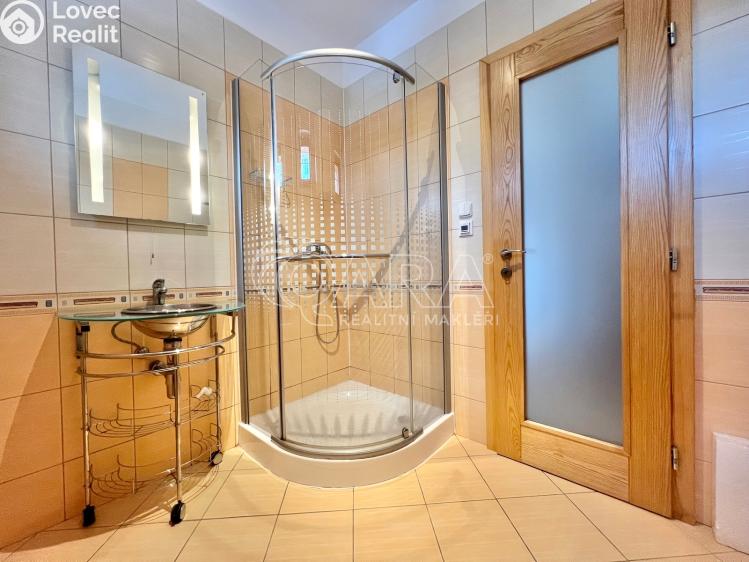 Pronájem bytu 2+KK Frýdek-Místek, Stanislava Kostky Neumanna 1641 č. 8