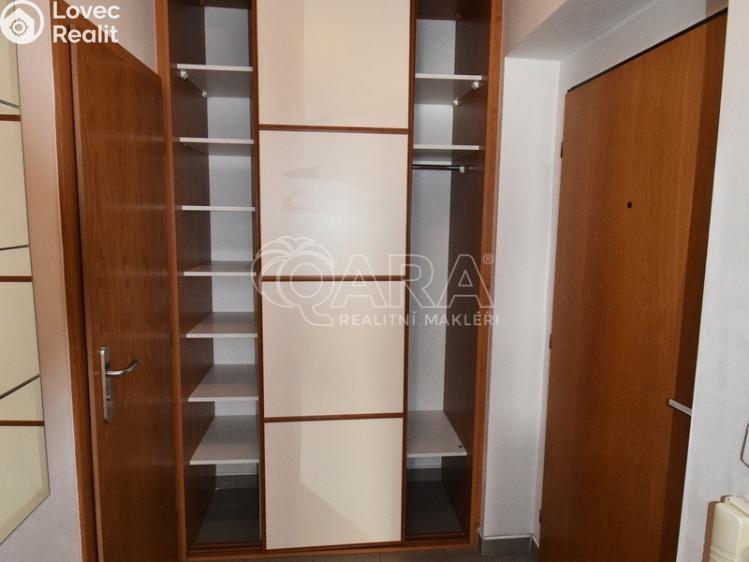 Pronájem bytu 1+KK Praha, K Haltýři č. 8