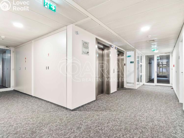 Rent office space Praha, Evropská 2591/33d č. 22
