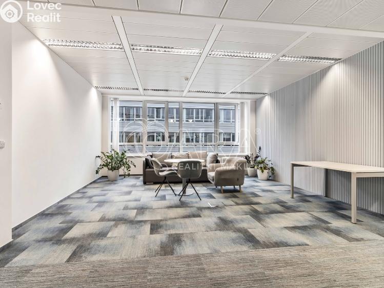 Rent office space Praha, Evropská 2591/33d č. 5