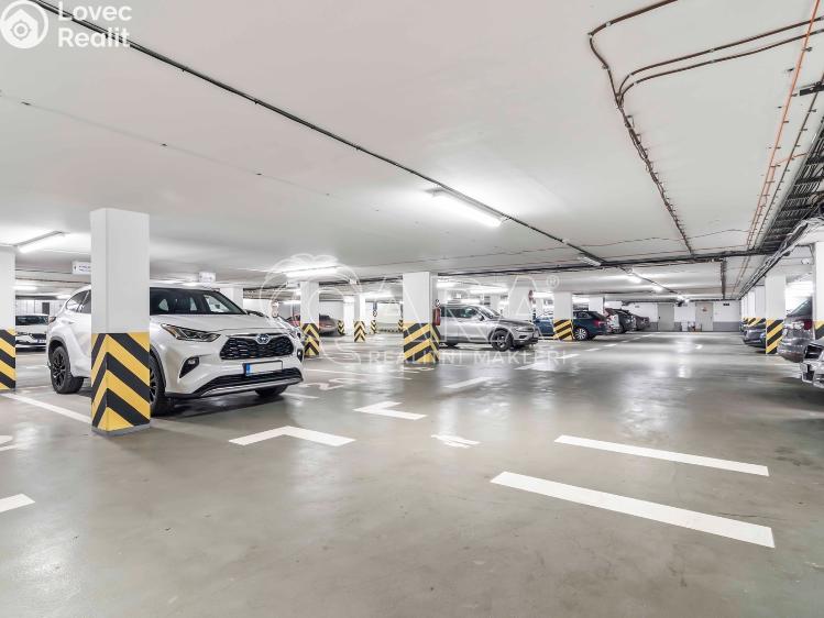 Rent office space Praha, Evropská 2591/33d č. 23