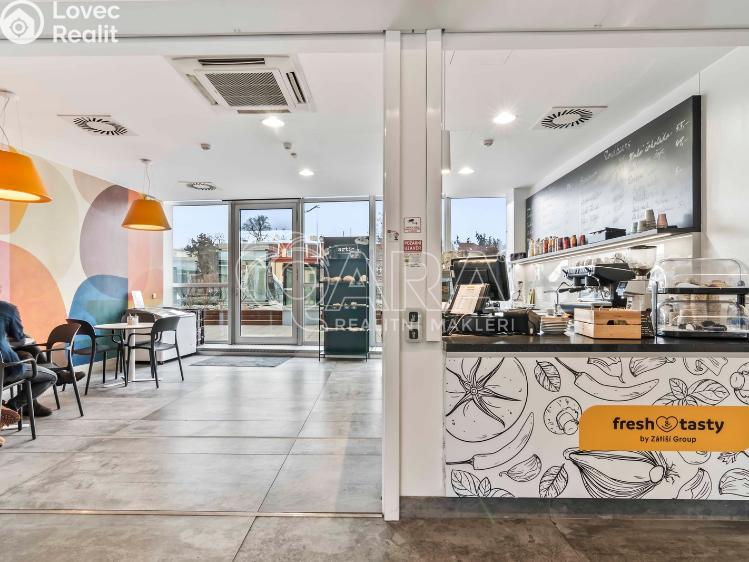 Rent office space Praha, Evropská 2591/33d č. 25