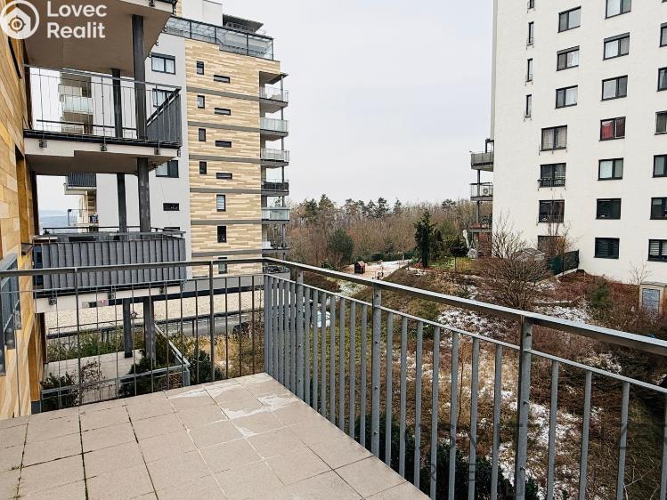 Pronájem bytu 1+KK Praha, Padovská 696/3 č. 4