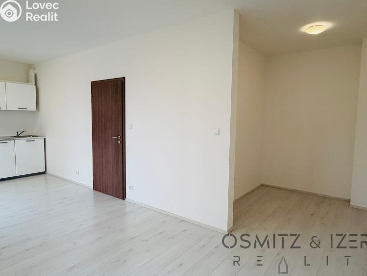 Pronájem bytu 1+KK Praha, Padovská 696/3 č. 10