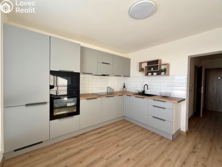 Prodej bytu 3+1 Ostrava, Antonína Poledníka č. 1