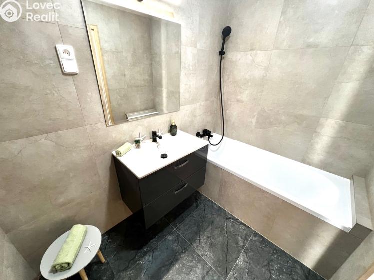 Prodej bytu 3+1 Ostrava, Antonína Poledníka č. 8