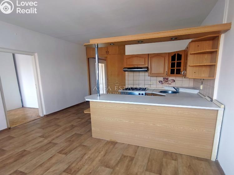 Pronájem bytu 2+1 Karlovy Vary, Krymská č. 4