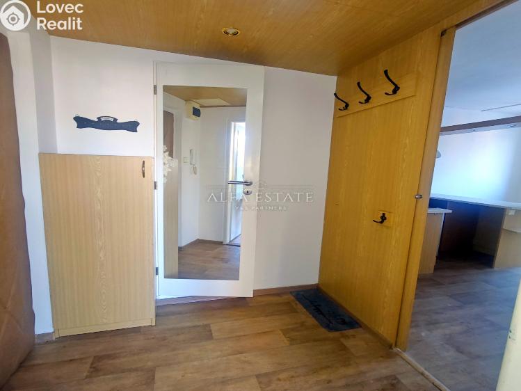 Pronájem bytu 2+1 Karlovy Vary, Krymská č. 8