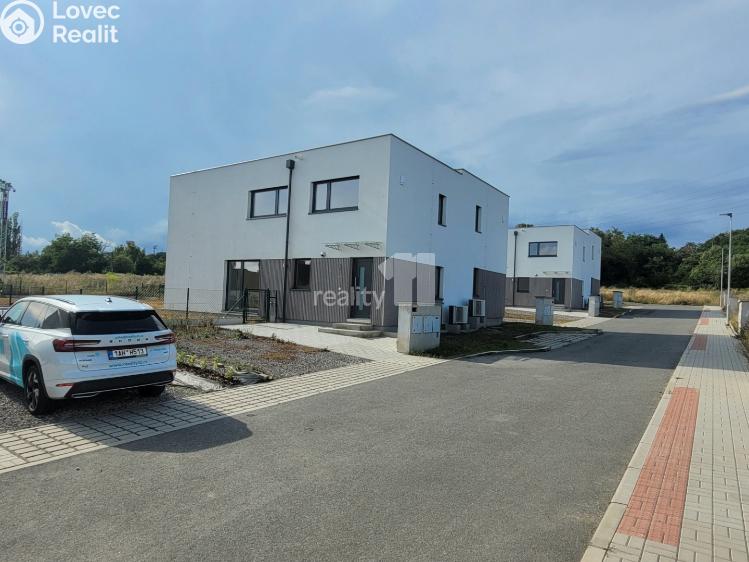 Prodej rodinného domu Kladno, Pechlátova č. 28