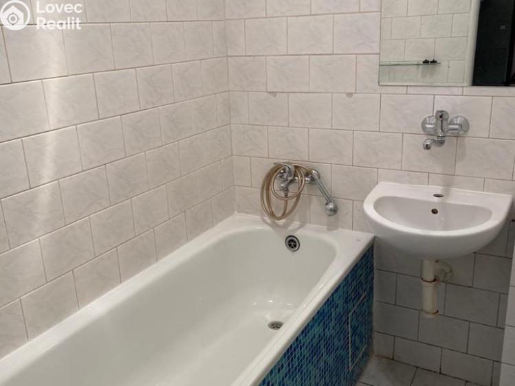 Rent apartment 2+KK Praha, Freyova č. 5