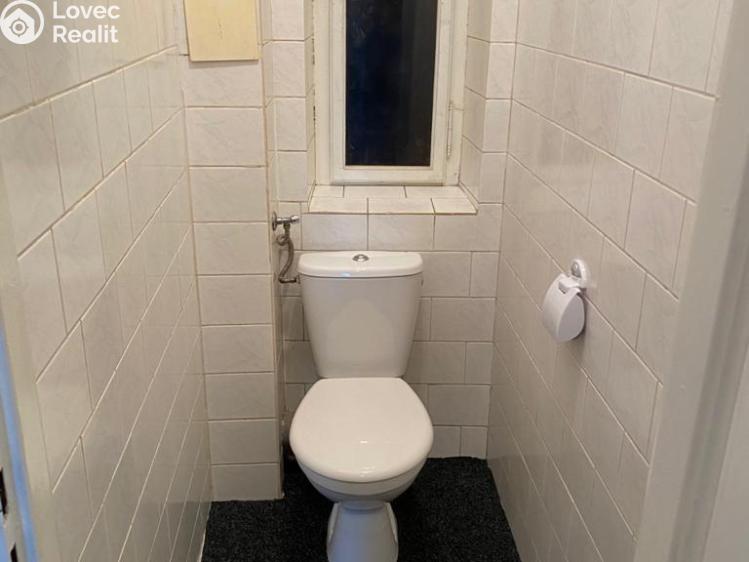 Rent apartment 2+KK Praha, Freyova č. 9