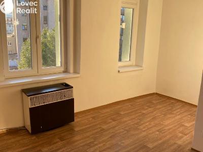 Rent apartment 2+KK Praha, Freyova č. 4