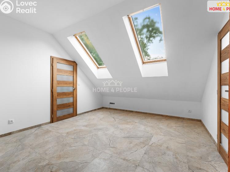 Pronájem bytu 2+KK Chrášťany č. 7