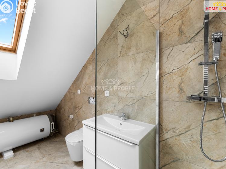 Pronájem bytu 2+KK Chrášťany č. 9