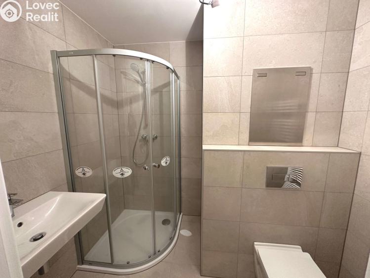 Pronájem bytu 1+KK Praha, Choceradská 3362/2 č. 18