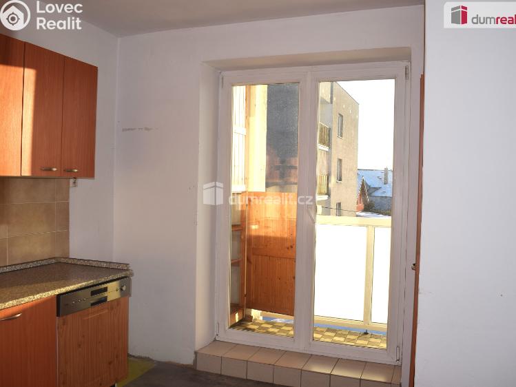 Prodej bytu 3+1 Katusice, Polní č. 3