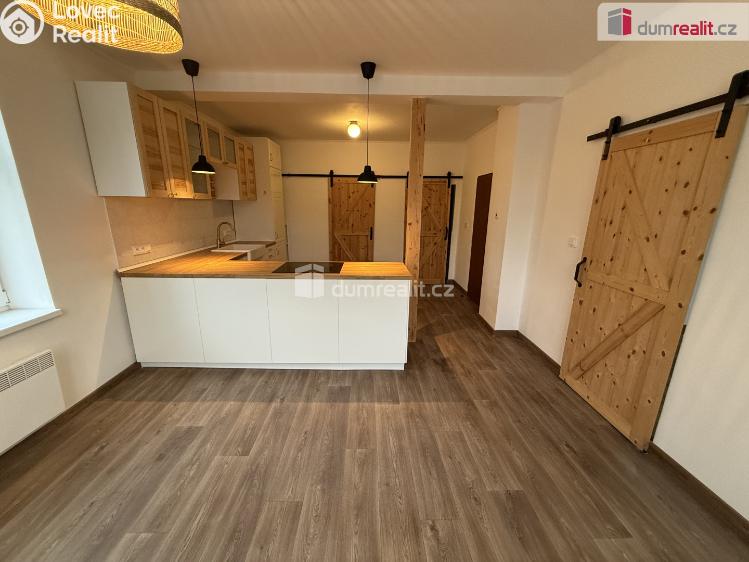 Pronájem bytu 2+KK Jílové, Mírové nám. č. 8