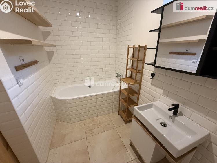 Pronájem bytu 2+KK Jílové, Mírové nám. č. 18