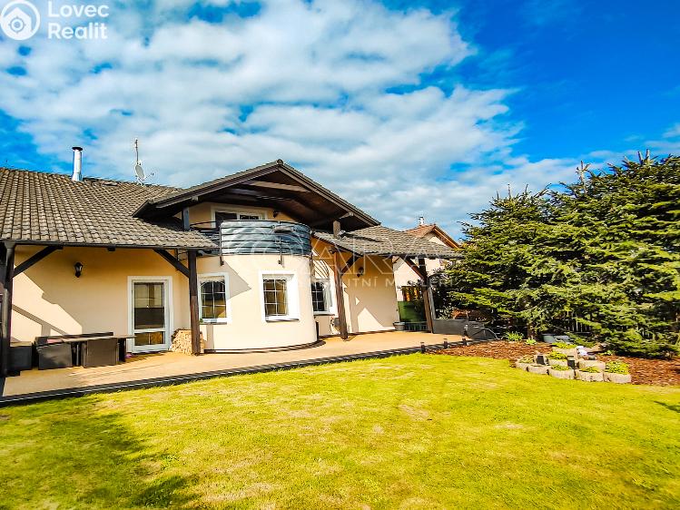 Prodej vícegeneračního domu Srubec č. 2