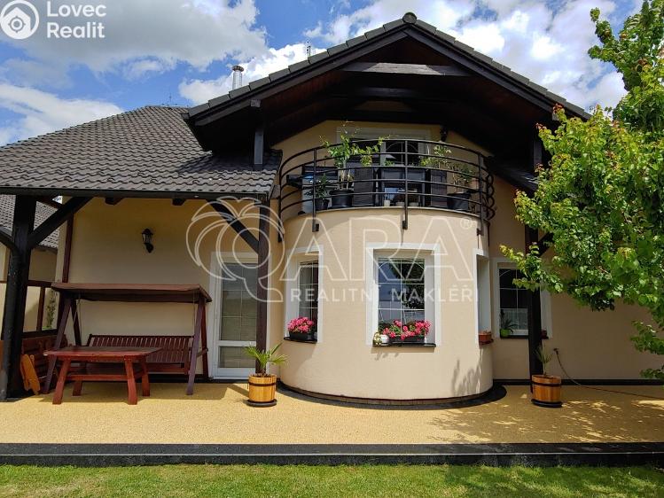 Prodej vícegeneračního domu Srubec č. 4