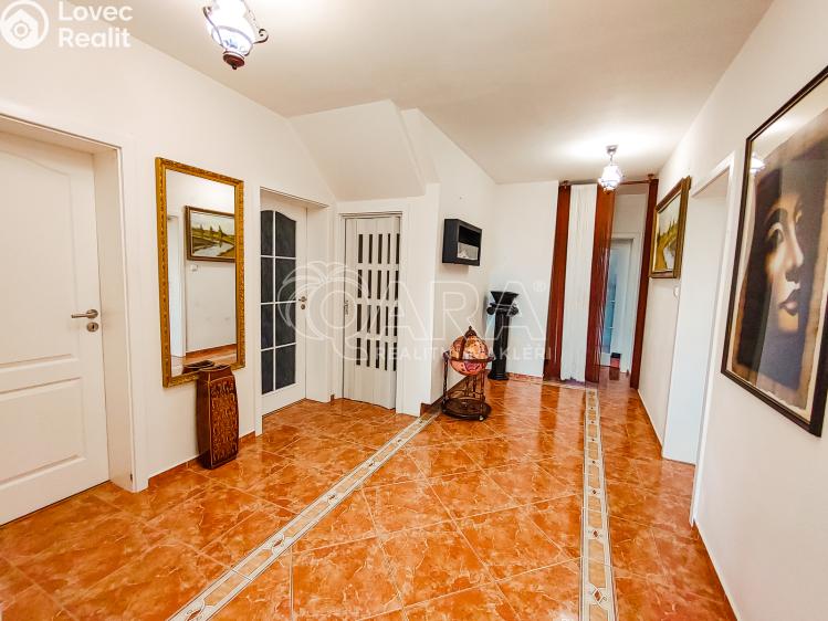 Prodej vícegeneračního domu Srubec č. 9