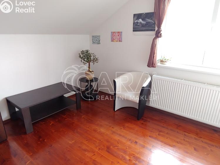 Prodej vícegeneračního domu Srubec č. 15