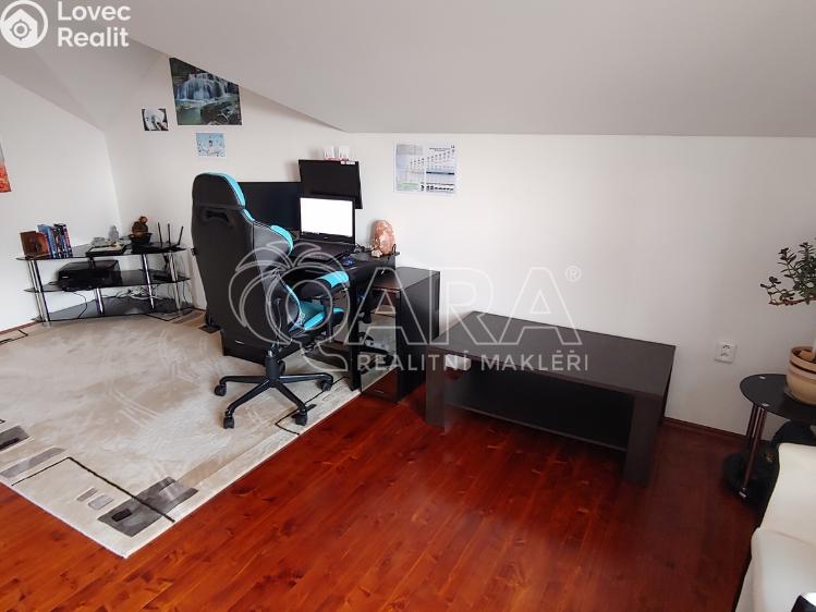 Prodej vícegeneračního domu Srubec č. 16