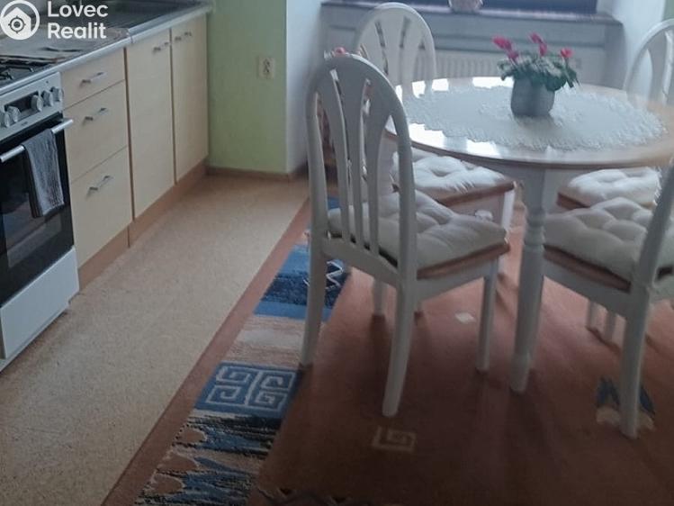 Pronájem bytu 2+1 Toužim, Farní č. 1