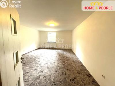 Pronájem bytu 3+KK Lochovice č. 3