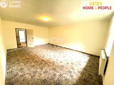 Pronájem bytu 3+KK Lochovice č. 6