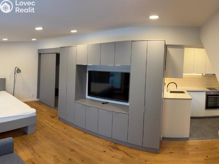 Pronájem bytu 1+KK Frýdlant, ČSA č. 1