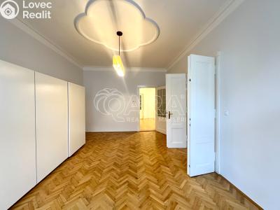Pronájem bytu 4+1 Praha, Polská č. 3