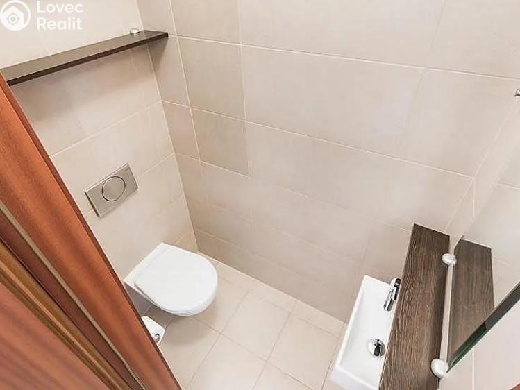 Rent apartment 2+KK Praha, Na slupi č. 7