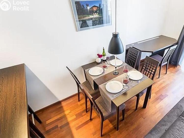 Rent apartment 2+KK Praha, Na slupi č. 4