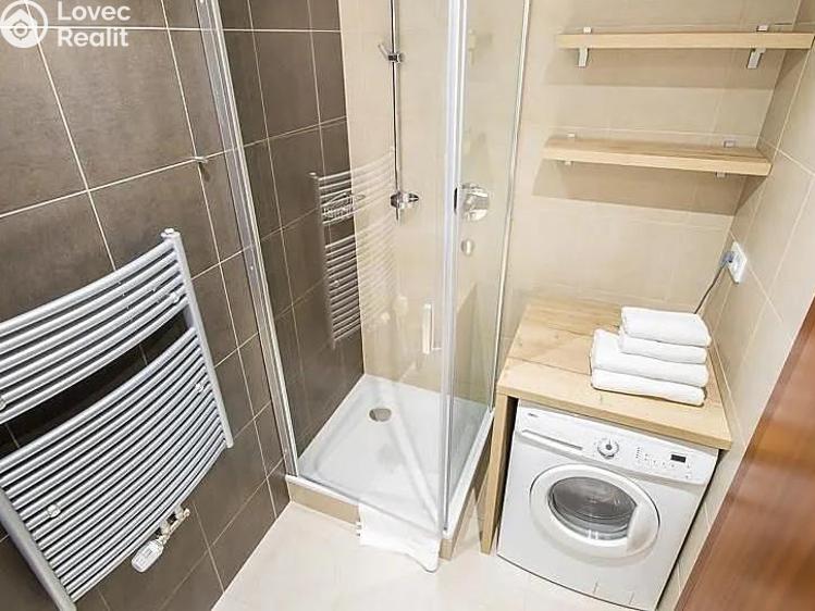 Rent apartment 1+KK Praha, Svatoplukova č. 8